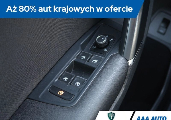 Volkswagen Tiguan cena 95000 przebieg: 115242, rok produkcji 2017 z Skała małe 326